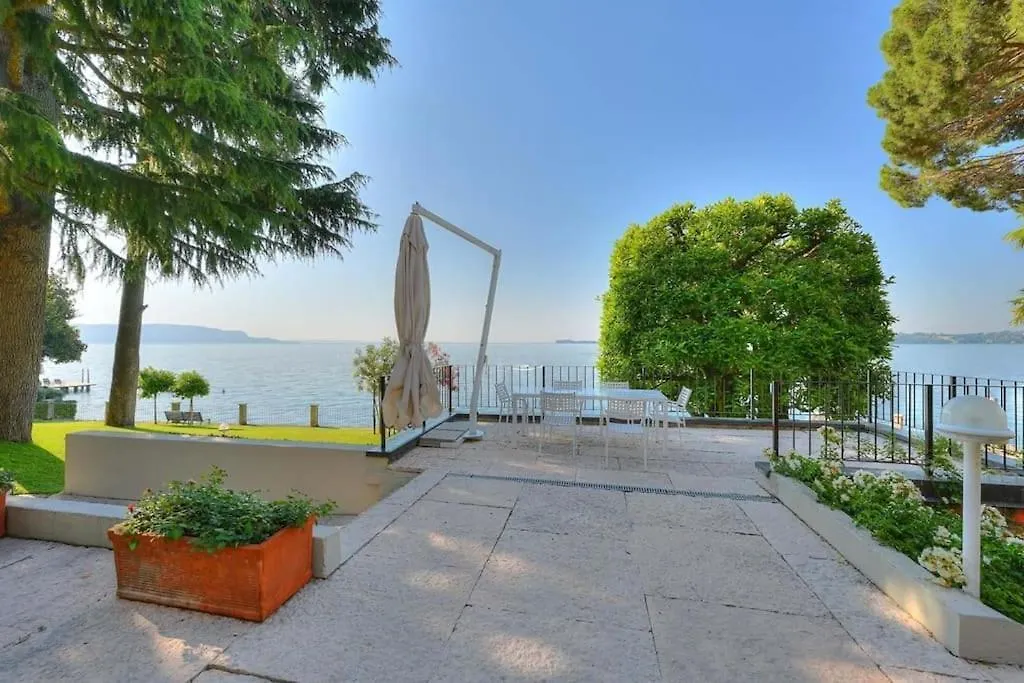Appartamento 33 Rose Gardone Riviera Daire