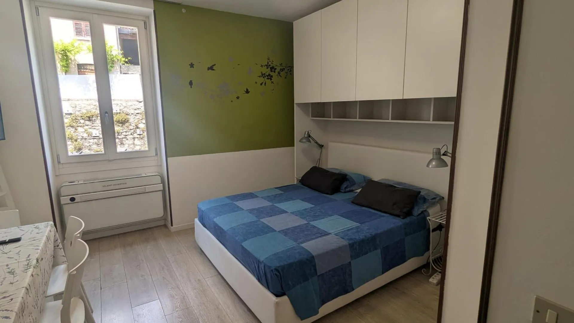 Appartamento 33 Rose Gardone Riviera 0*,  İtalya